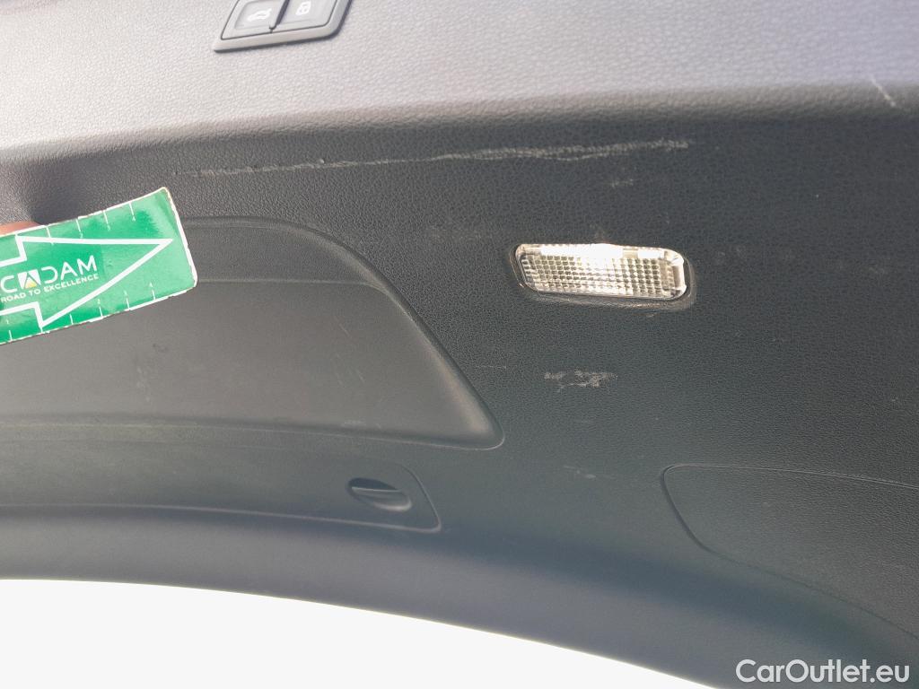  Audi  Q5 AUDI  / 2016 / 5P / todoterreno Design 35 TDI 120kW S tronic (AC) #20