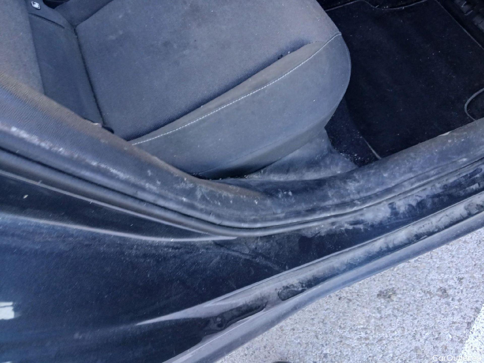  Seat  Leon SEAT Nuevo León / 2020 / 5P / familiar SP 2.0 TDI 85kW Reference Go #11