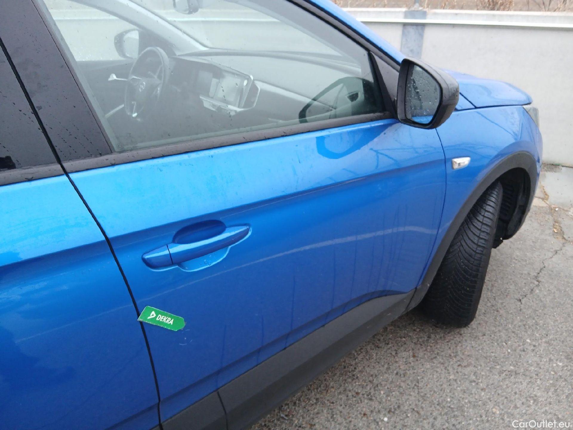  Opel   Grandland X OPEL Grandland / 2021 / 5P / todoterreno 1.5 CDTi Business Edition Auto #24