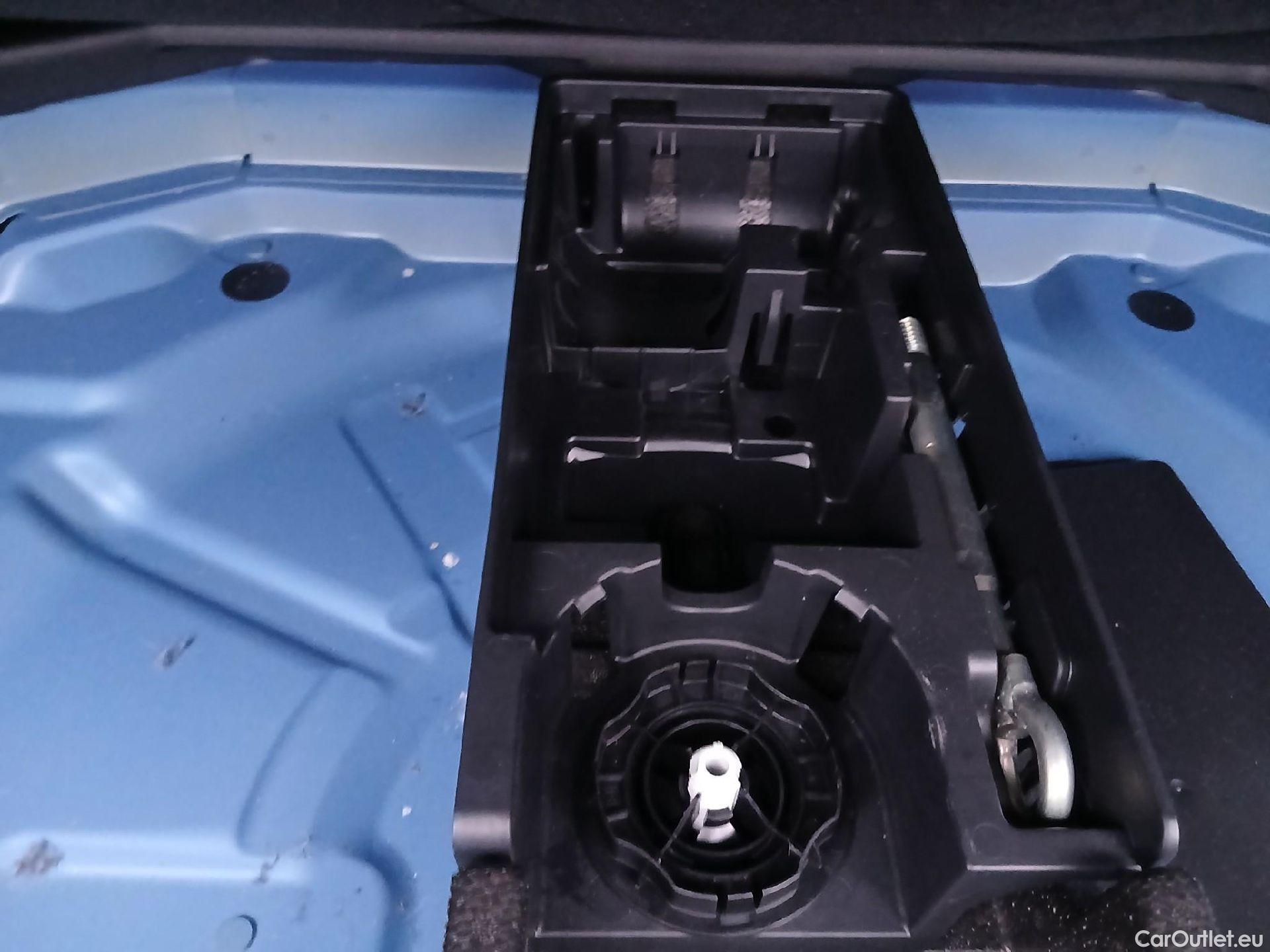  Opel   Grandland X OPEL Grandland / 2021 / 5P / todoterreno 1.5 CDTi Business Edition Auto #3