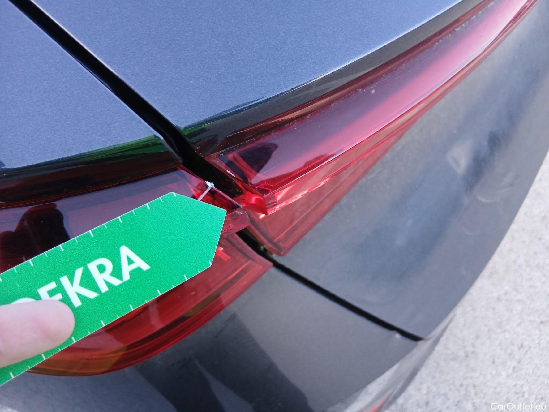  Seat  Leon SEAT Nuevo León / 2020 / 5P / familiar SP 2.0 TDI 85kW Reference Go #31