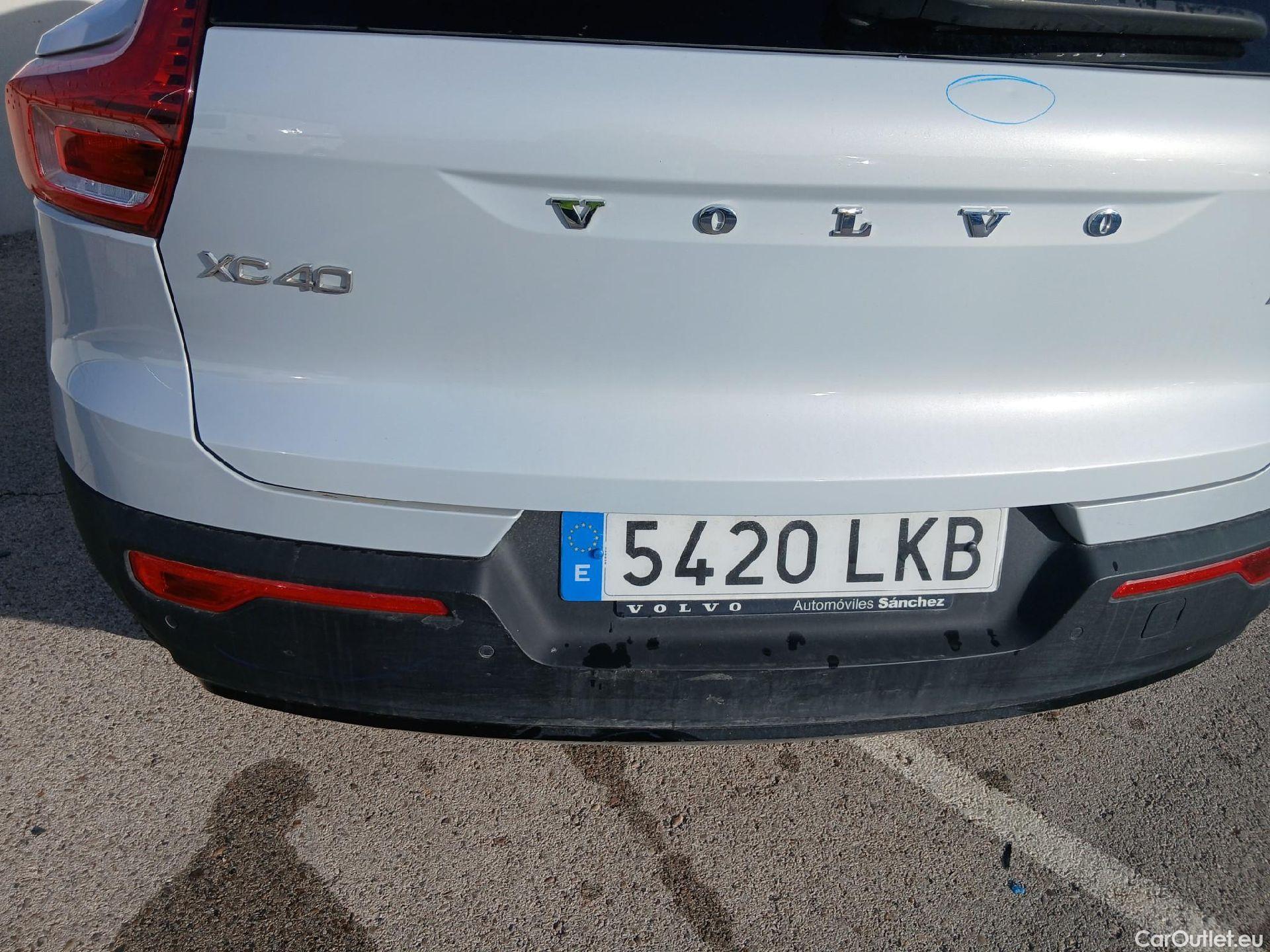  Volvo  XC 40 VOLVO XC40 / 2017 / 5P / todoterreno 1.5 T4 Twin Recharge R-Design Exp Auto #30