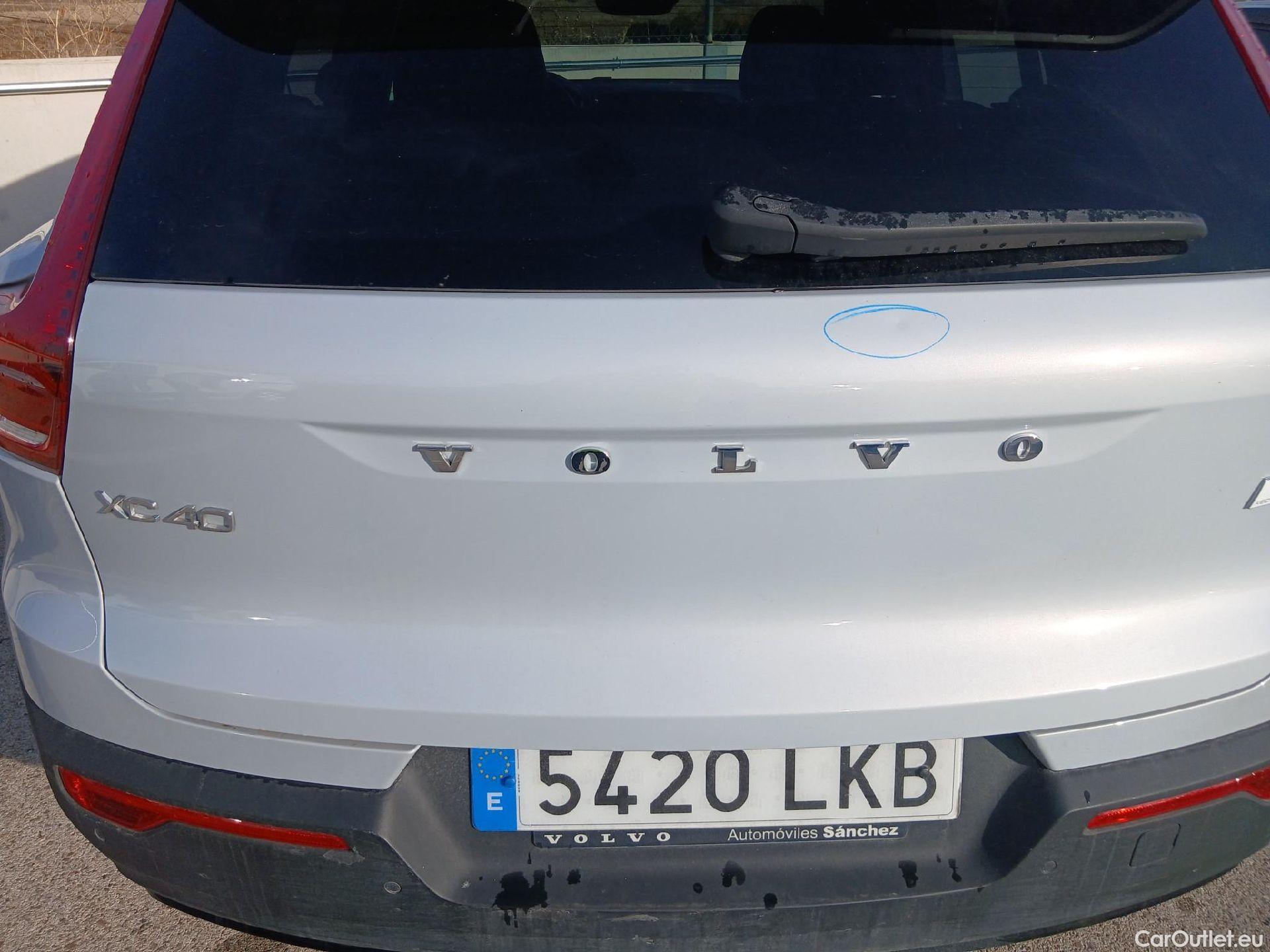  Volvo  XC 40 VOLVO XC40 / 2017 / 5P / todoterreno 1.5 T4 Twin Recharge R-Design Exp Auto #24