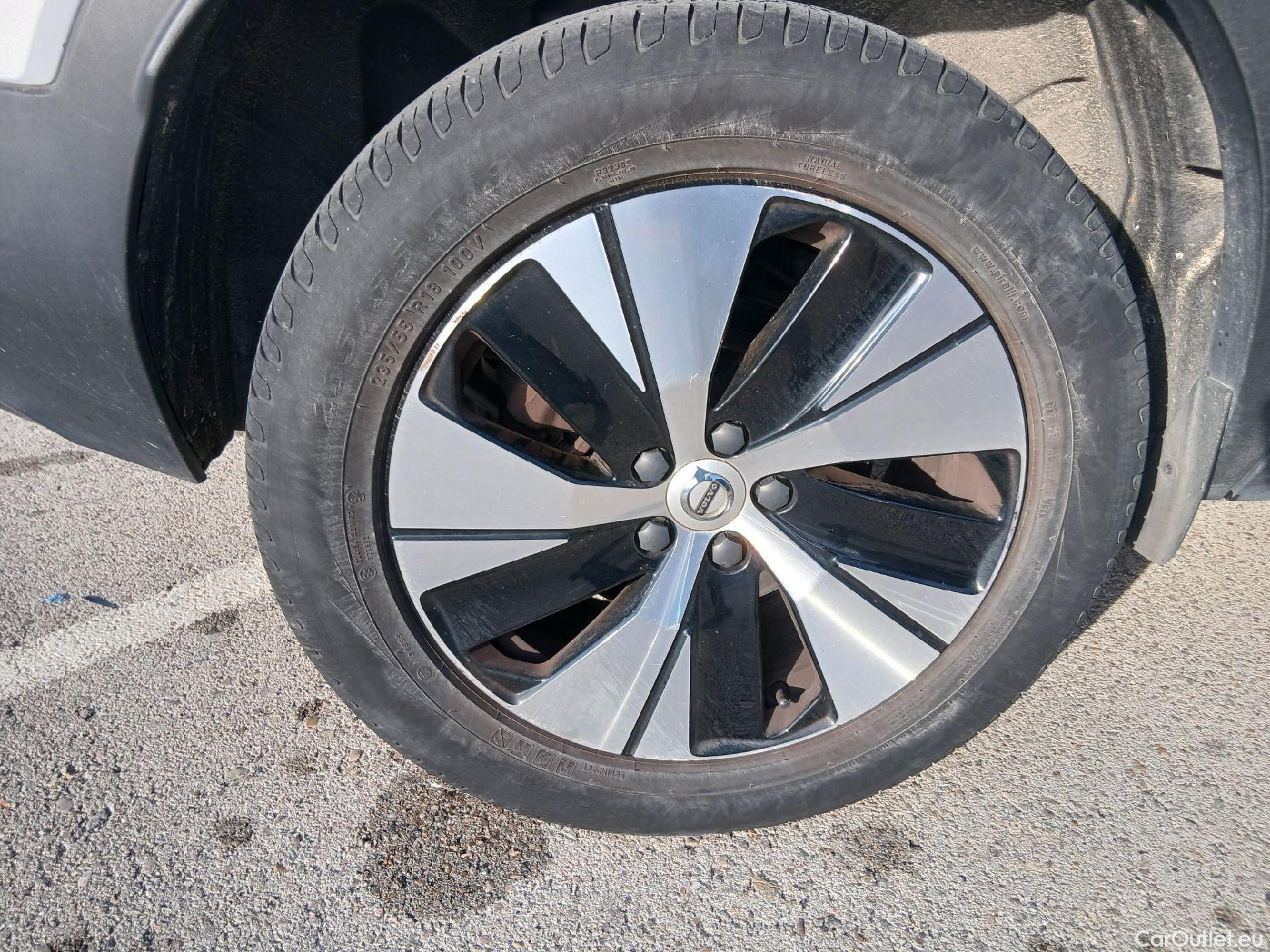  Volvo  XC 40 VOLVO XC40 / 2017 / 5P / todoterreno 1.5 T4 Twin Recharge R-Design Exp Auto #9