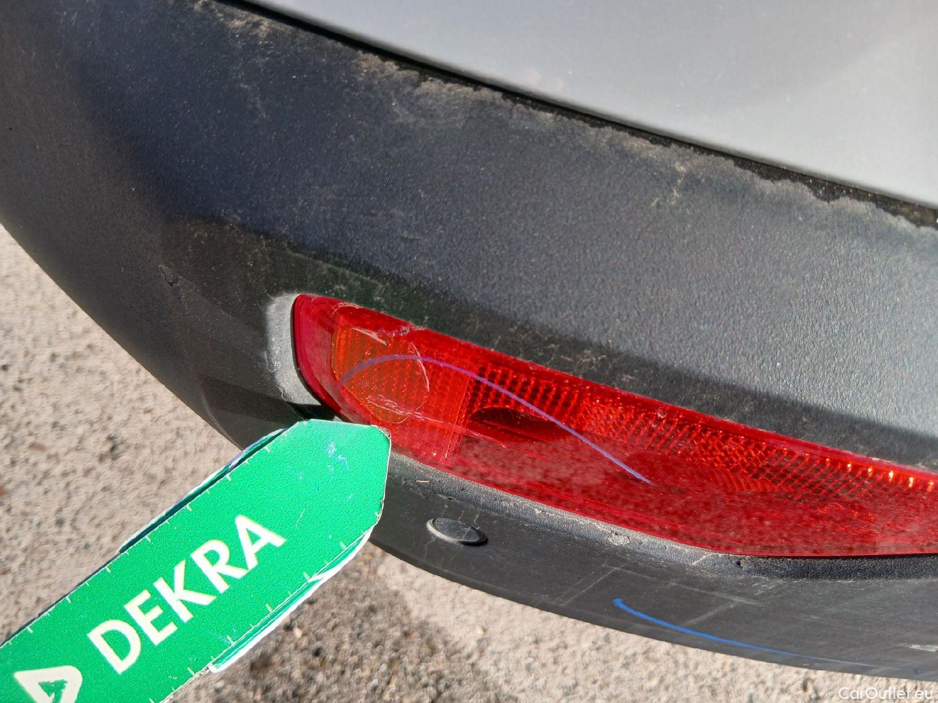  Volvo  XC 40 VOLVO XC40 / 2017 / 5P / todoterreno 1.5 T4 Twin Recharge R-Design Exp Auto #28