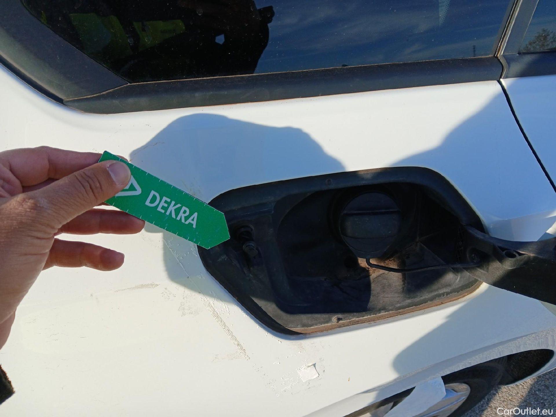  Volkswagen  Golf  VOLKSWAGEN / 2020 / 5P / familiar Life 1.5 eTSI 110kW (150CV) DSG Variant #6