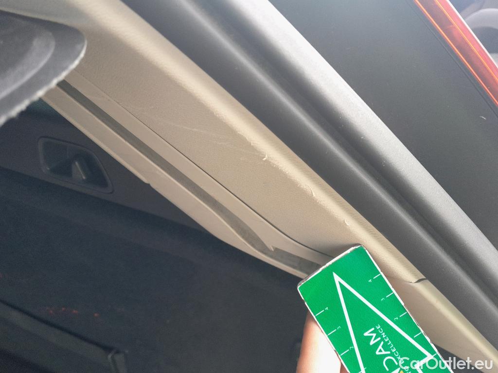  Volvo  V60 VOLVO  Cross Country / 2018 / 5P / familiar 2.0 D4 Auto AWD #26