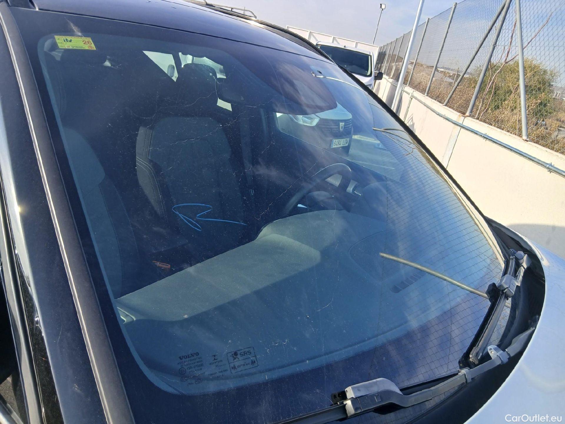  Volvo  XC 40 VOLVO XC40 / 2017 / 5P / todoterreno 1.5 T4 Twin Recharge R-Design Exp Auto #12