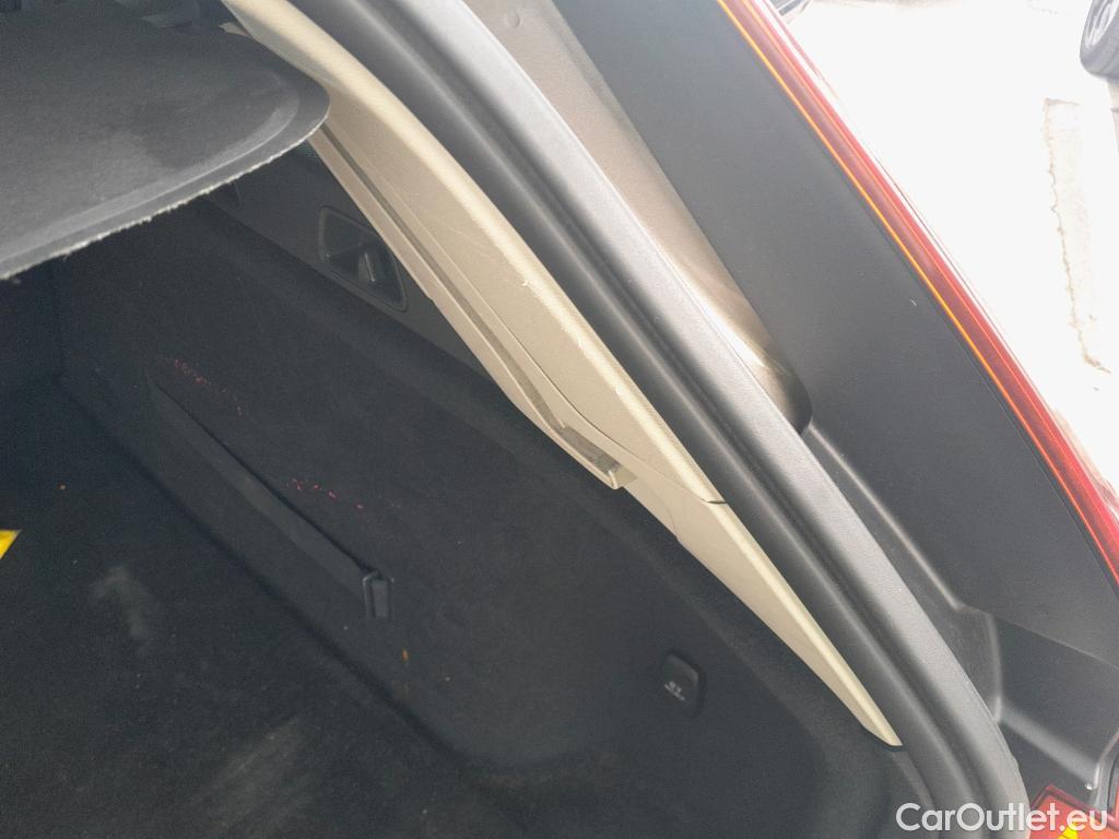  Volvo  V60 VOLVO  Cross Country / 2018 / 5P / familiar 2.0 D4 Auto AWD #25