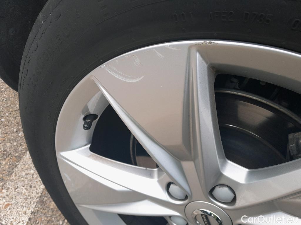  Volvo  V60 VOLVO  Cross Country / 2018 / 5P / familiar 2.0 D4 Auto AWD #19