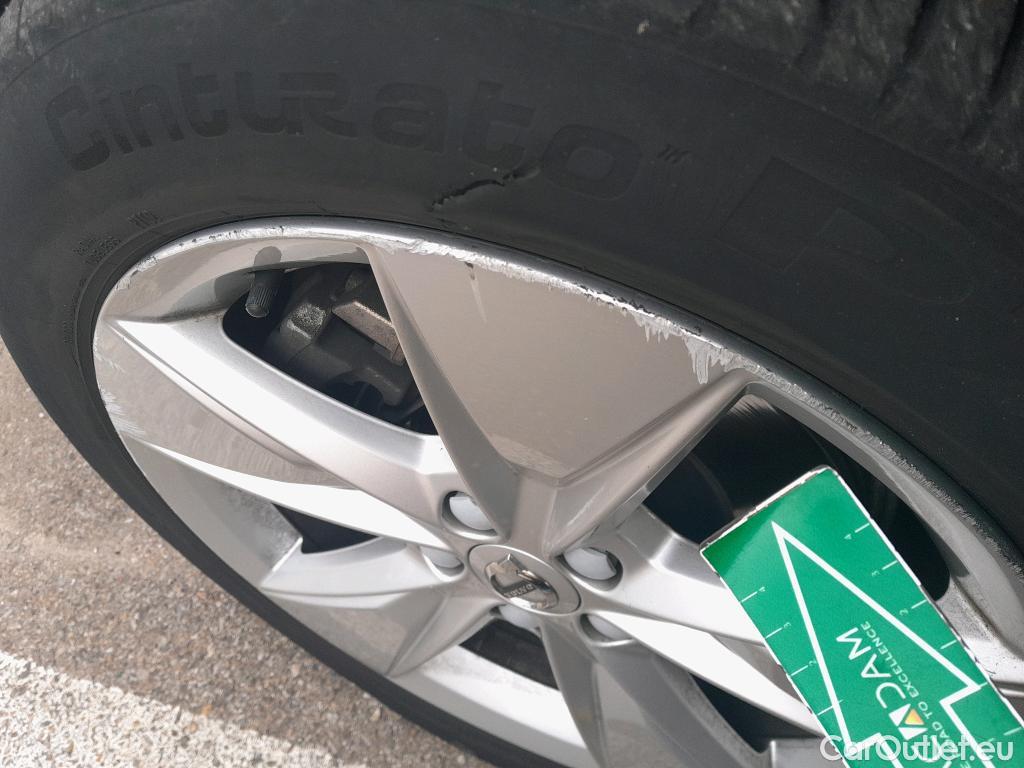  Volvo  V60 VOLVO  Cross Country / 2018 / 5P / familiar 2.0 D4 Auto AWD #16