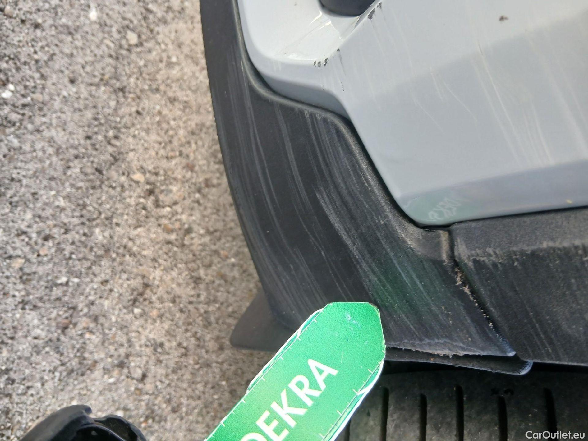  Volvo  XC 40 VOLVO XC40 / 2017 / 5P / todoterreno 1.5 T4 Twin Recharge R-Design Exp Auto #18