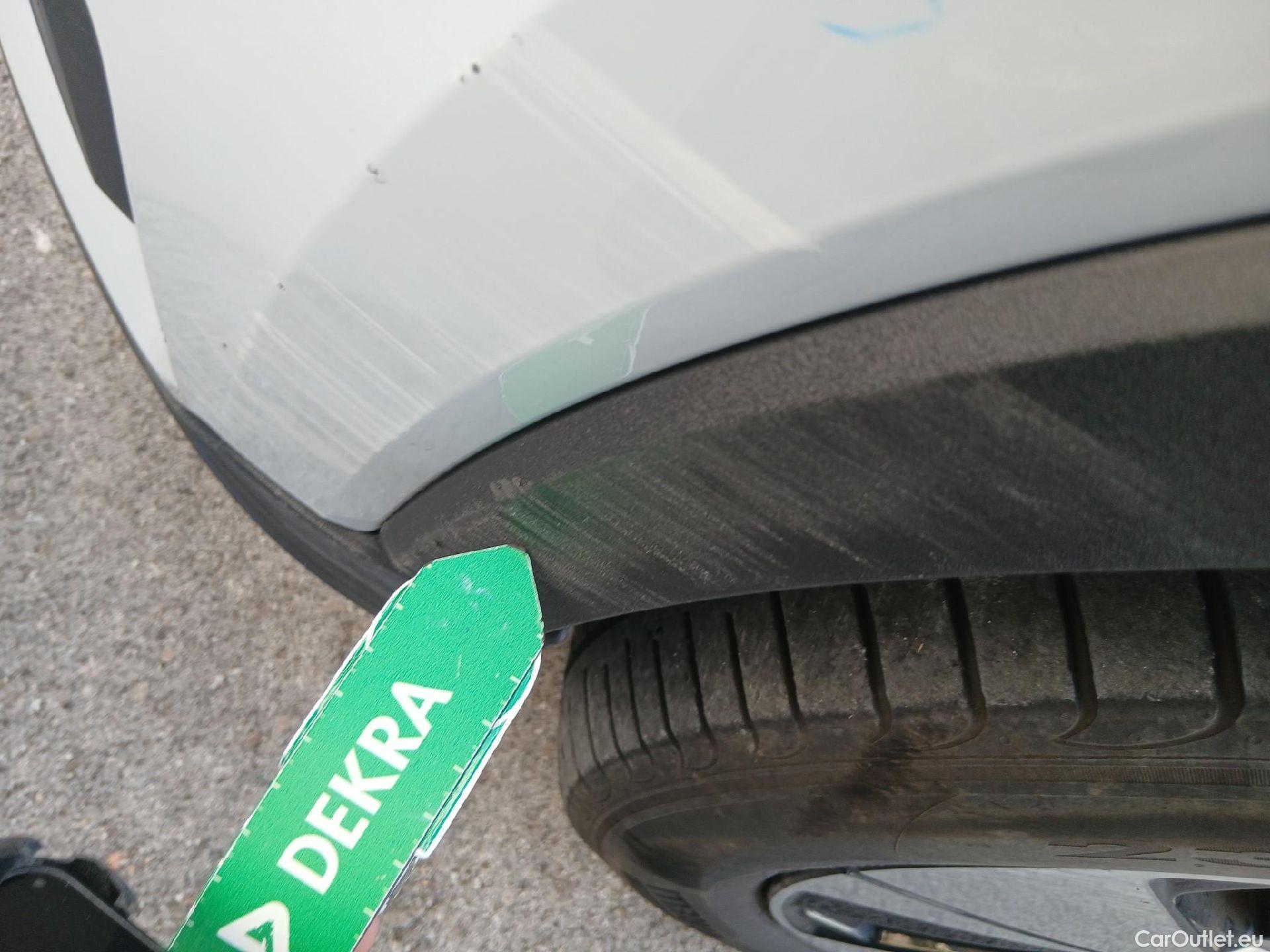  Volvo  XC 40 VOLVO XC40 / 2017 / 5P / todoterreno 1.5 T4 Twin Recharge R-Design Exp Auto #20