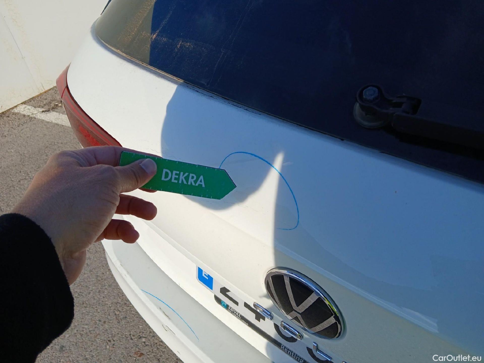  Volkswagen  Golf  VOLKSWAGEN / 2020 / 5P / familiar Life 1.5 eTSI 110kW (150CV) DSG Variant #33