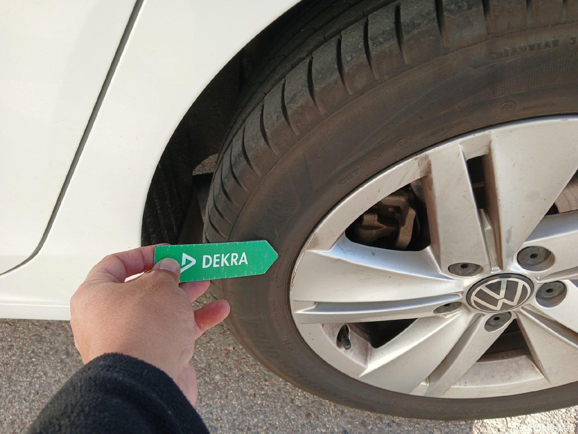  Volkswagen  Golf  VOLKSWAGEN / 2020 / 5P / familiar Life 1.5 eTSI 110kW (150CV) DSG Variant #10