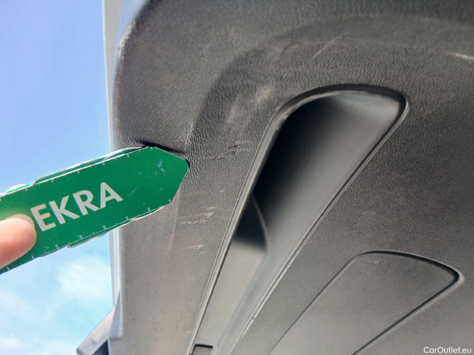  Volvo  XC 40 VOLVO XC40 / 2017 / 5P / todoterreno 1.5 T4 Twin Recharge R-Design Exp Auto #5