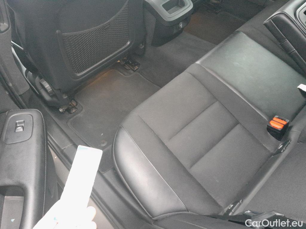  Volvo  V60 VOLVO  Cross Country / 2018 / 5P / familiar 2.0 D4 Auto AWD #14