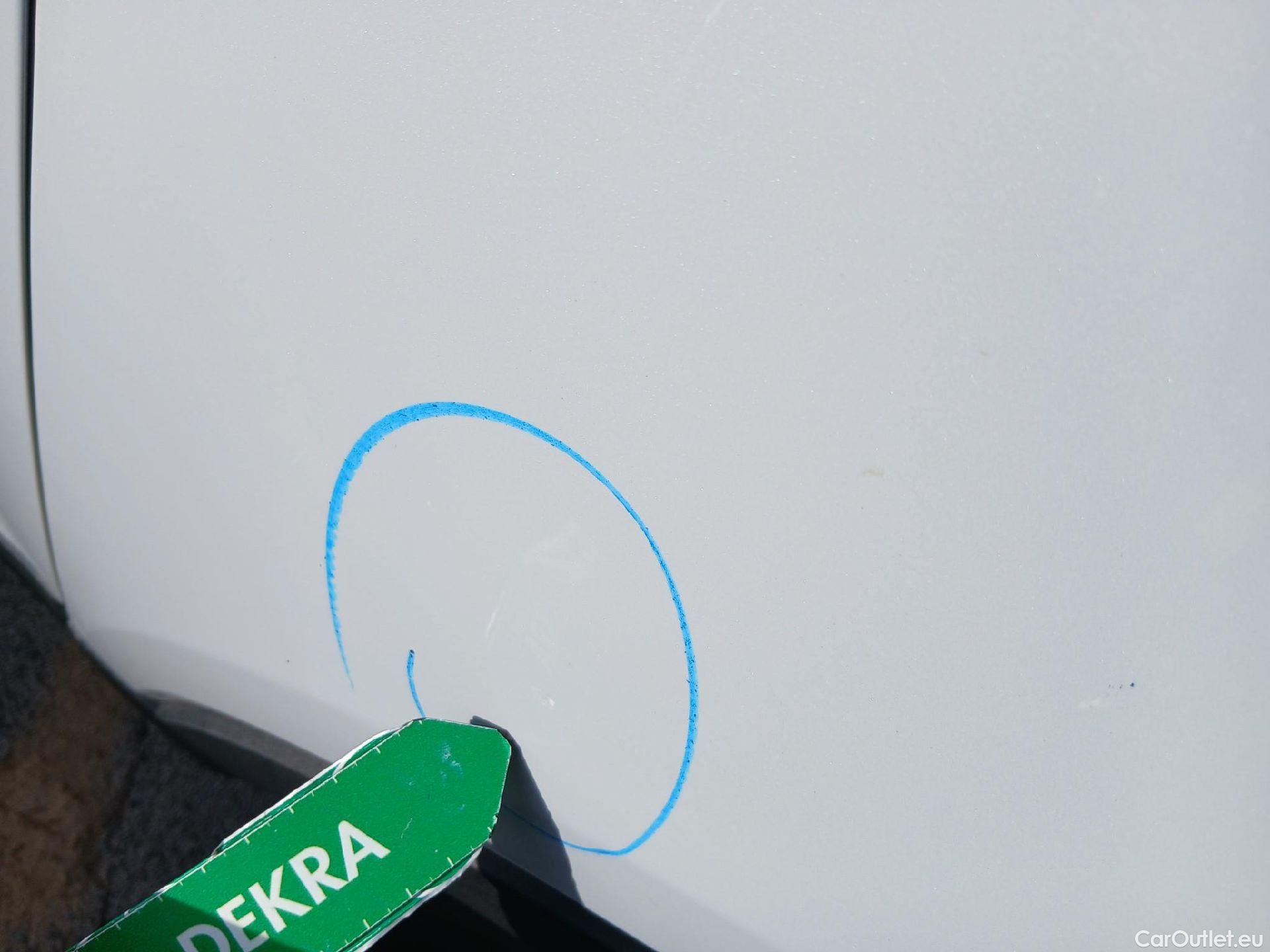  Volvo  XC 40 VOLVO XC40 / 2017 / 5P / todoterreno 1.5 T4 Twin Recharge R-Design Exp Auto #32