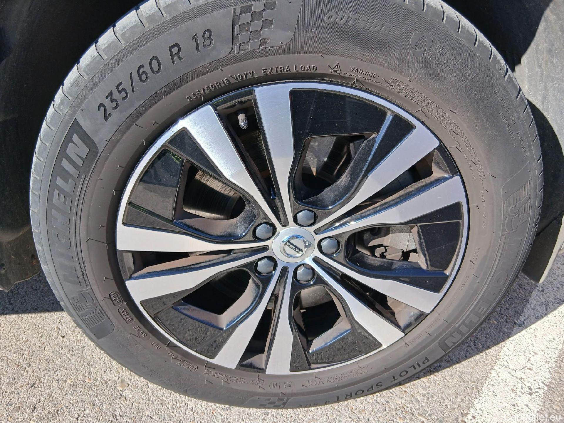  Volvo  XC60 VOLVO  / 2017 / 5P / todoterreno 2.0 T6 AWD Recharge R-Design Exp Auto #30