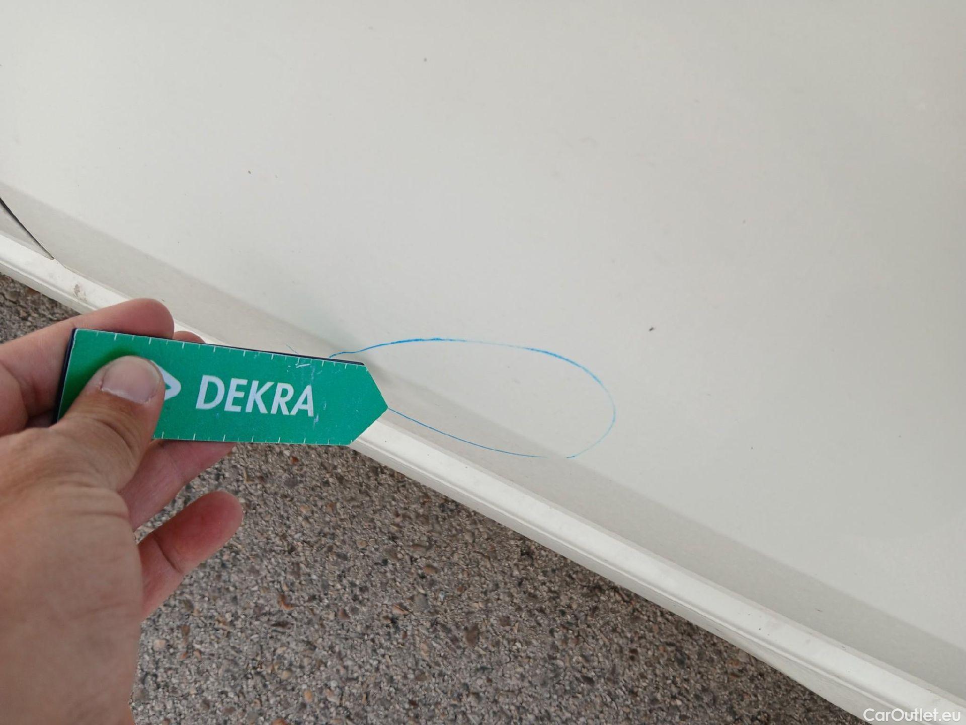  Volkswagen  Golf  VOLKSWAGEN / 2020 / 5P / familiar Life 1.5 eTSI 110kW (150CV) DSG Variant #28