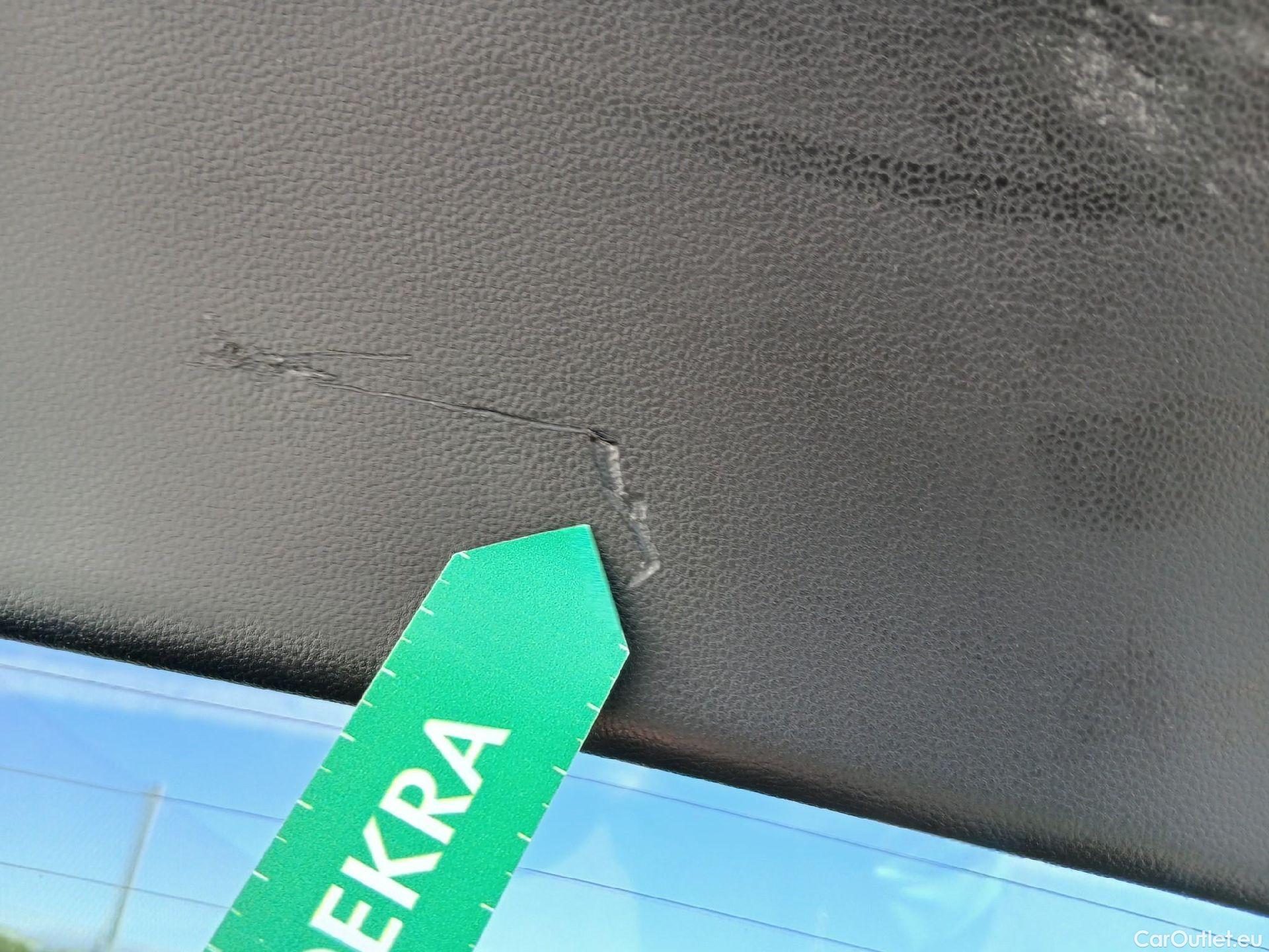  Volkswagen  Golf  VOLKSWAGEN / 2020 / 5P / familiar Life 2.0 TDI 85kW (115CV) Variant #11