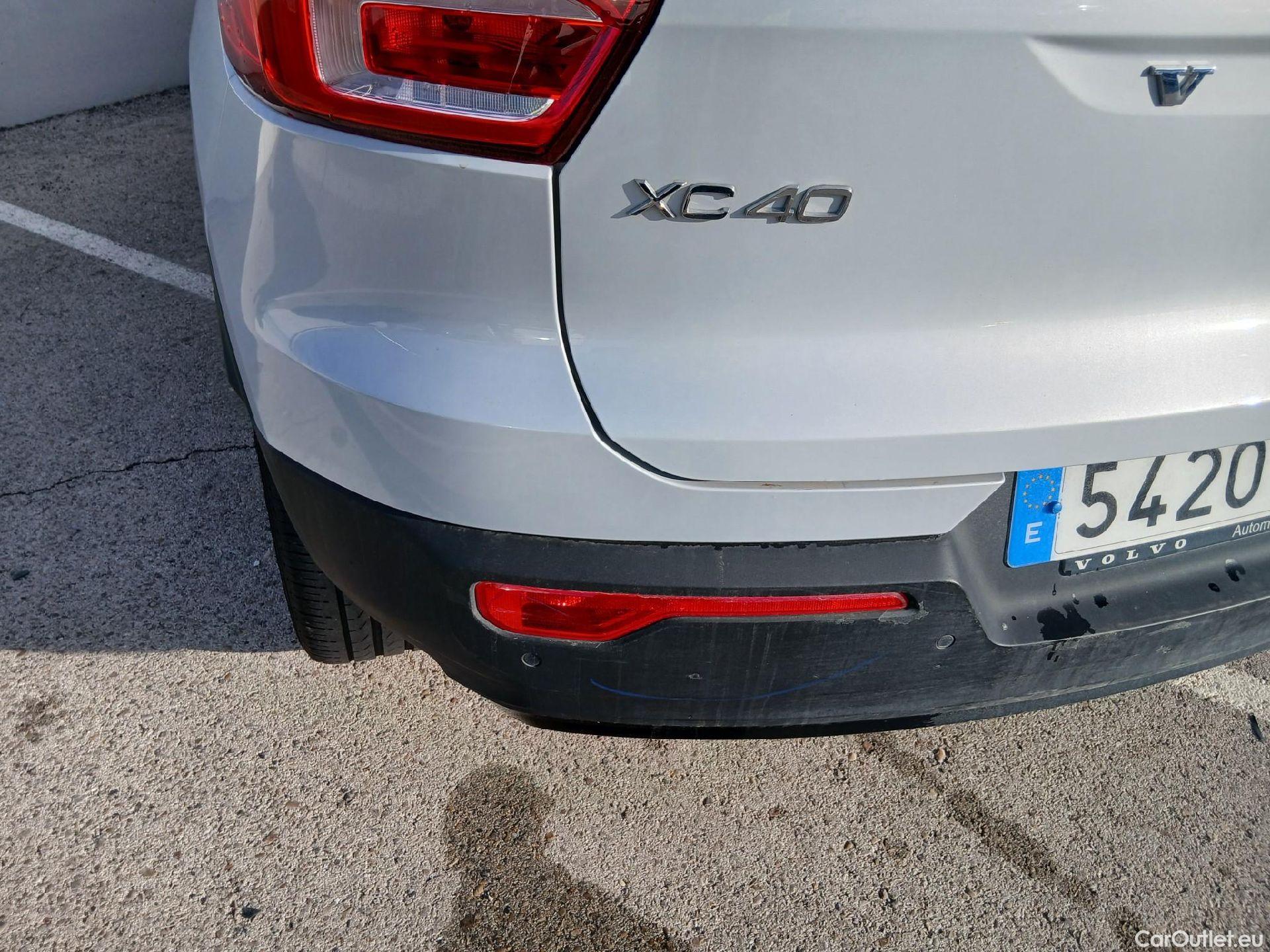  Volvo  XC 40 VOLVO XC40 / 2017 / 5P / todoterreno 1.5 T4 Twin Recharge R-Design Exp Auto #27