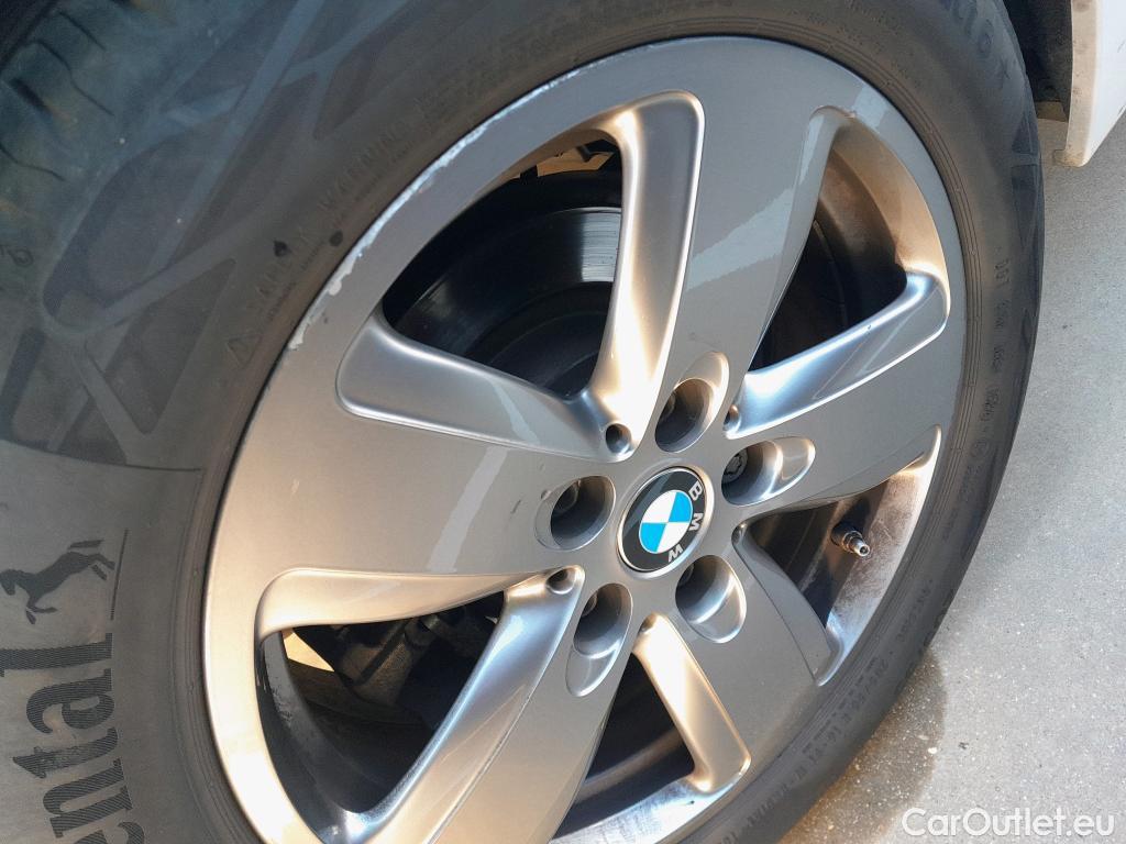  Bmw  Serie 1 BMW  / 2019 / 5P / berlina con portón 116d #12