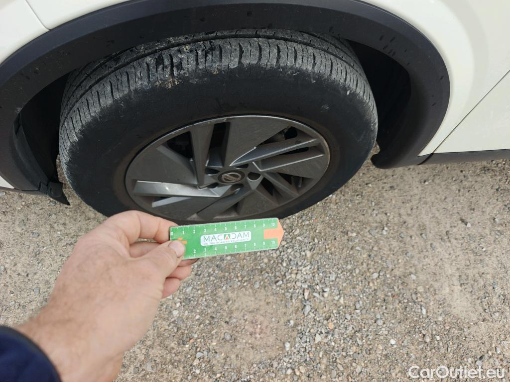  Nissan  Qashqai NISSAN  / 2021 / 5P / todoterreno DIG-T 116kW (158CV) mHEV Xtronic Acenta (AC2) #5