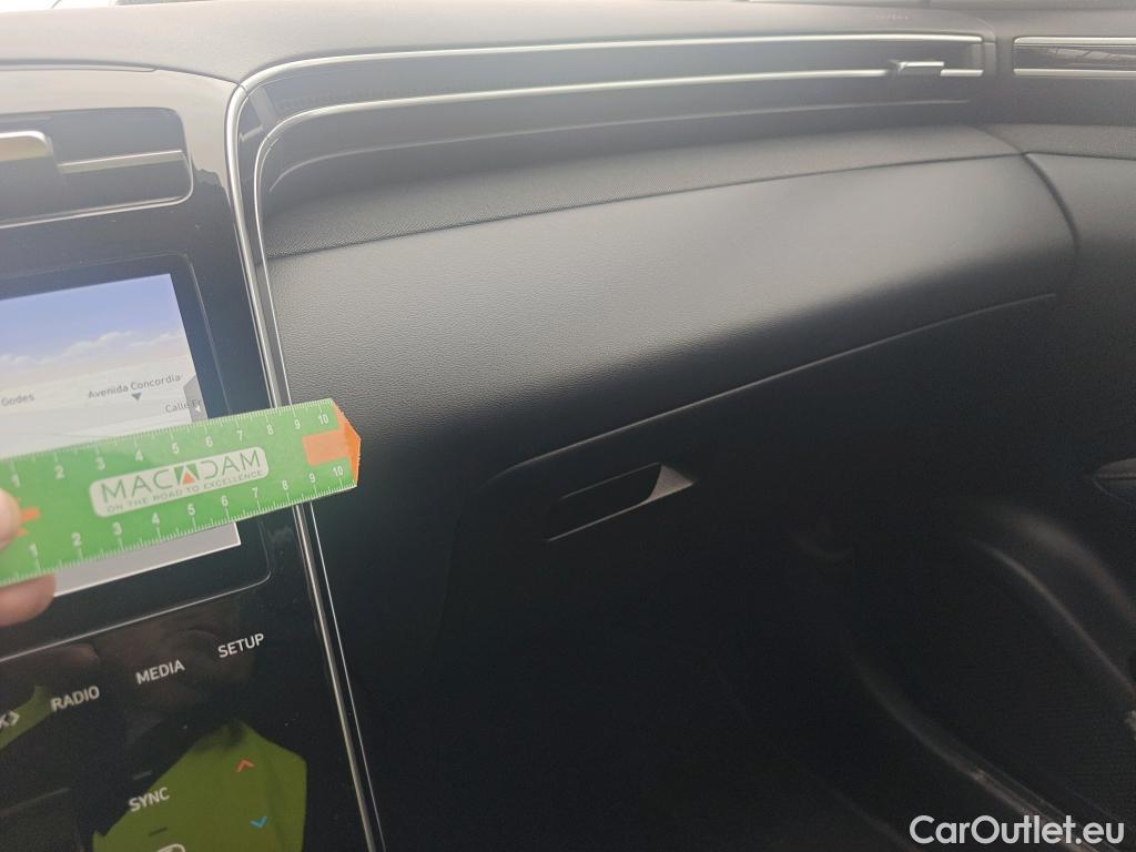  Hyundai  Tucson HYUNDAI  / 2020 / 5P / todoterreno 1.6 TGDI 169kW HEV Tecno Auto 2C #11