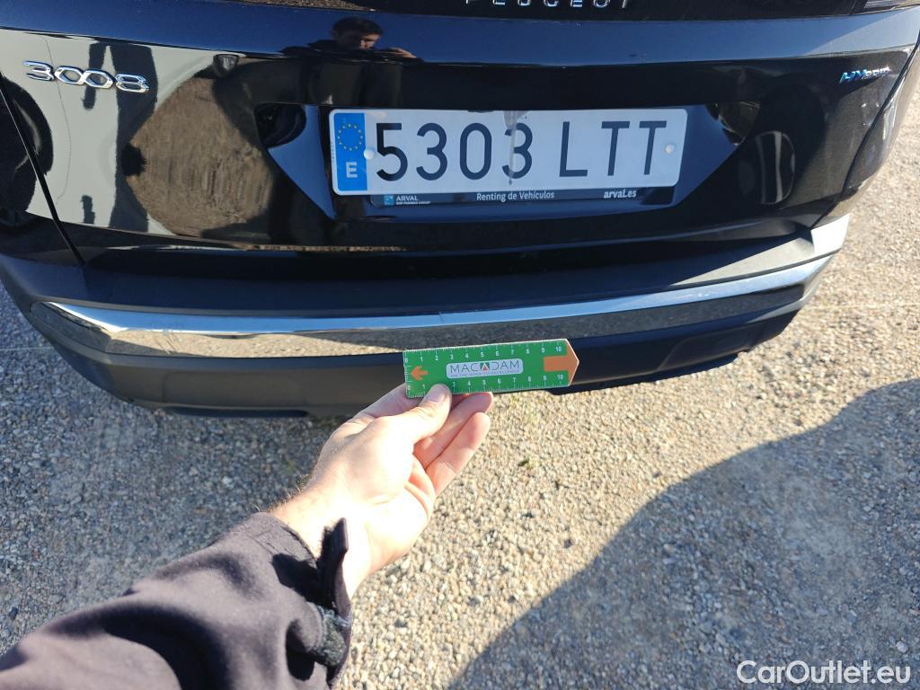  Peugeot  3008 PEUGEOT  Hybrid / 2020 / 5P / todoterreno 225 e-EAT8 Allure #6