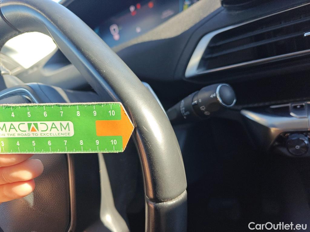  Peugeot  3008 PEUGEOT  Hybrid / 2020 / 5P / todoterreno 225 e-EAT8 Allure #50