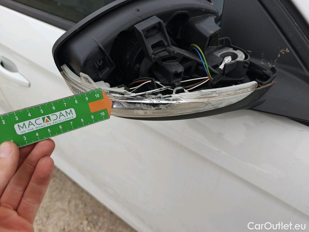  Opel  Corsa OPEL  / 2019 / 5P / berlina con portón 1.5D DT 74kW (100CV) Edition #54