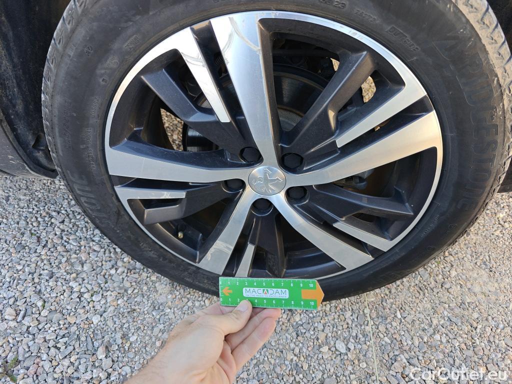  Peugeot  3008 PEUGEOT  Hybrid / 2020 / 5P / todoterreno 225 e-EAT8 Allure #20