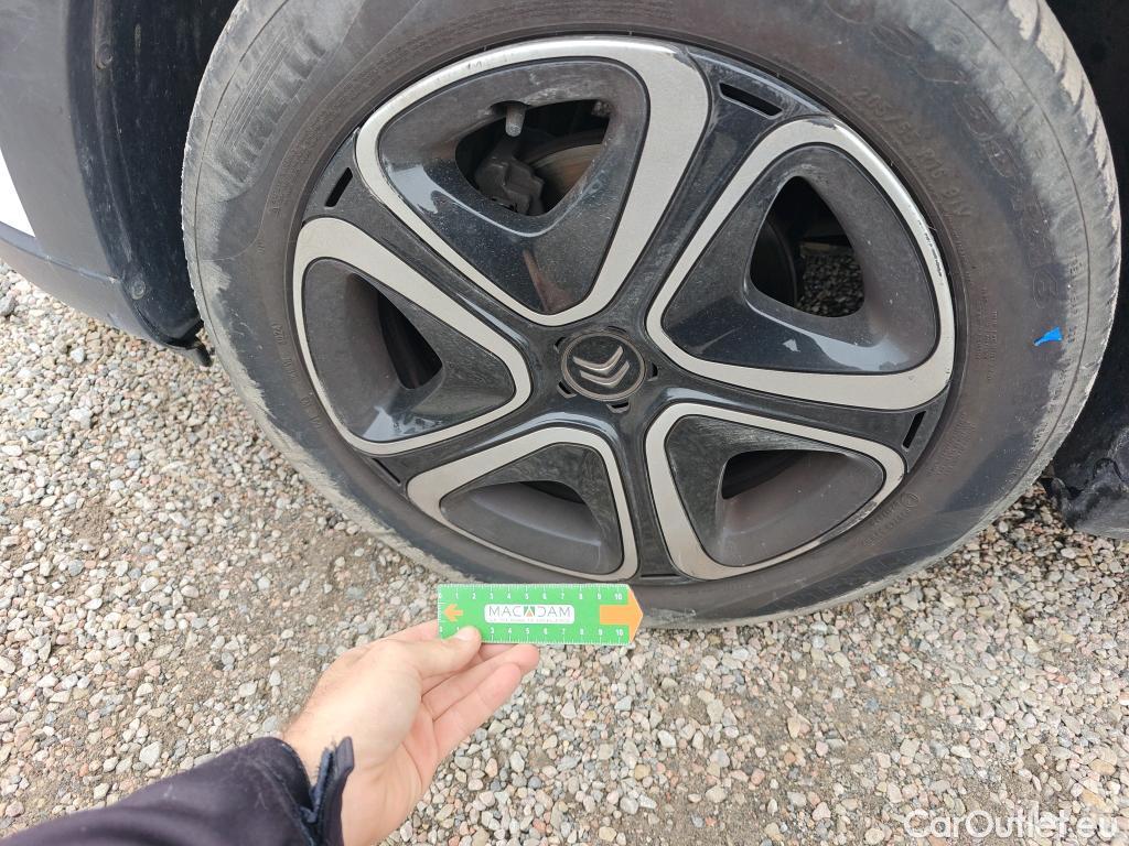  Citroen  C3 CITROEN  / 2020 / 5P / berlina con portón PureTech 60KW (83CV) FEEL #16