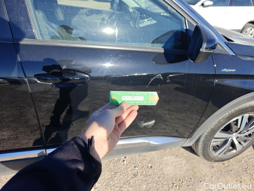  Peugeot  3008 PEUGEOT  Hybrid / 2020 / 5P / todoterreno 225 e-EAT8 Allure #1