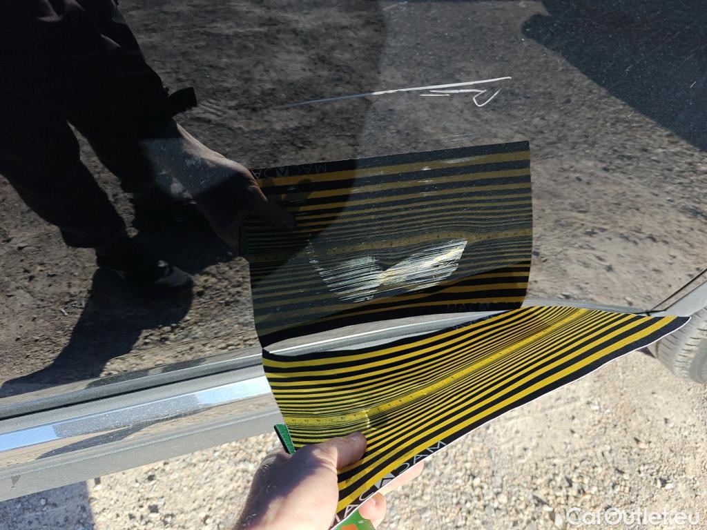  Peugeot  3008 PEUGEOT  Hybrid / 2020 / 5P / todoterreno 225 e-EAT8 Allure #2