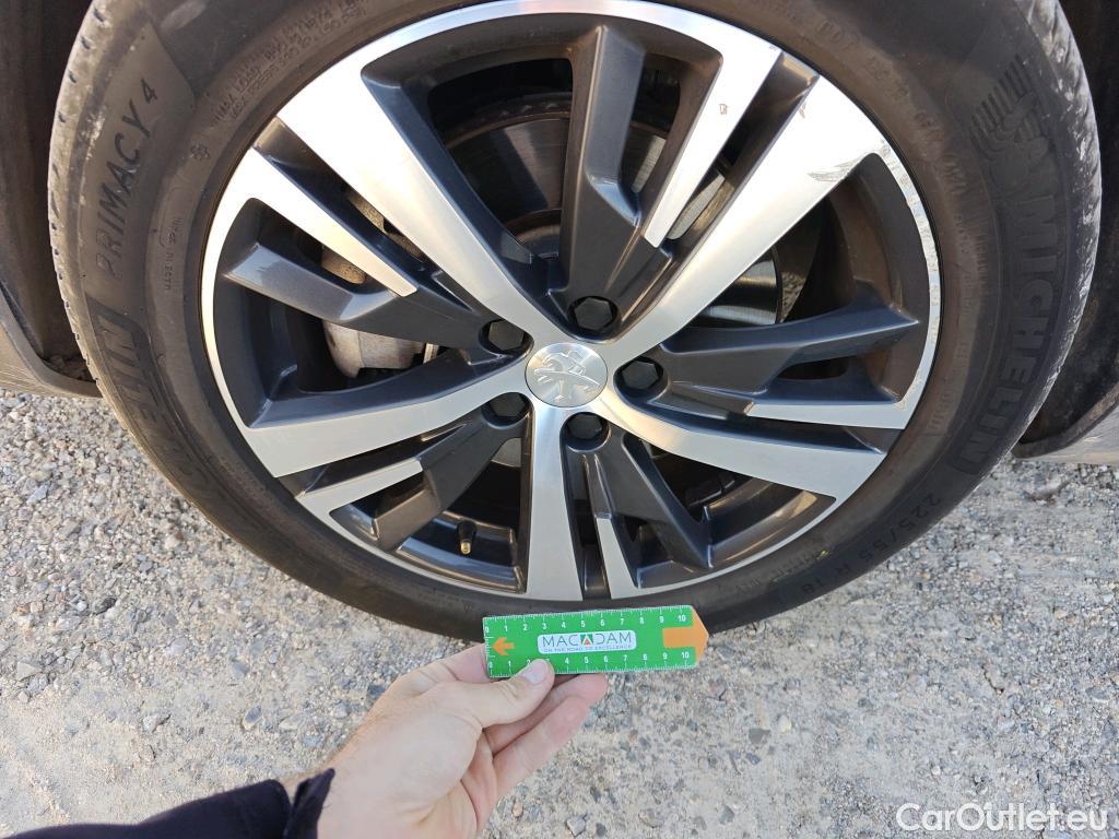  Peugeot  3008 PEUGEOT  Hybrid / 2020 / 5P / todoterreno 225 e-EAT8 Allure #18