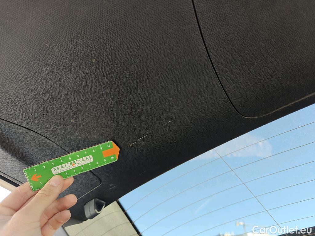  Peugeot  3008 PEUGEOT  Hybrid / 2020 / 5P / todoterreno 225 e-EAT8 Allure #46