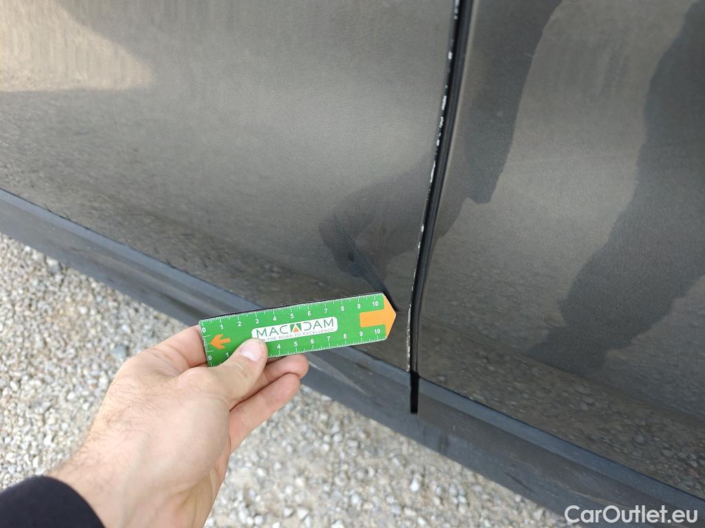  Bmw  X2 BMW  / 2017 / 5P / todoterreno sDrive18d (AC) #3