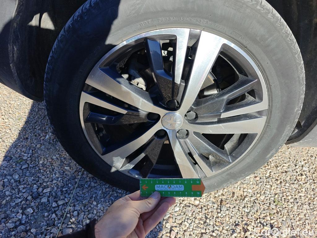  Peugeot  3008 PEUGEOT  Hybrid / 2020 / 5P / todoterreno 225 e-EAT8 Allure #23