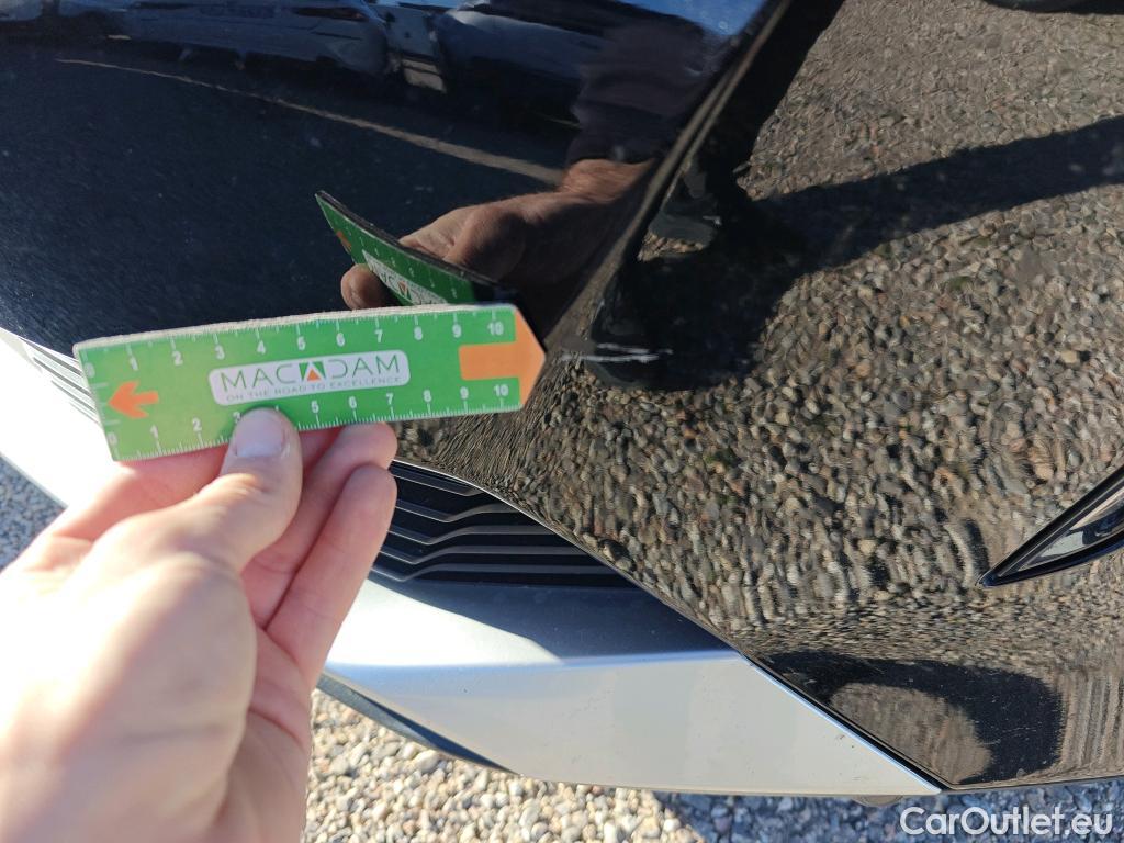  Peugeot  3008 PEUGEOT  Hybrid / 2020 / 5P / todoterreno 225 e-EAT8 Allure #56