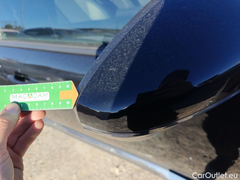  Peugeot  3008 PEUGEOT  Hybrid / 2020 / 5P / todoterreno 225 e-EAT8 Allure #68