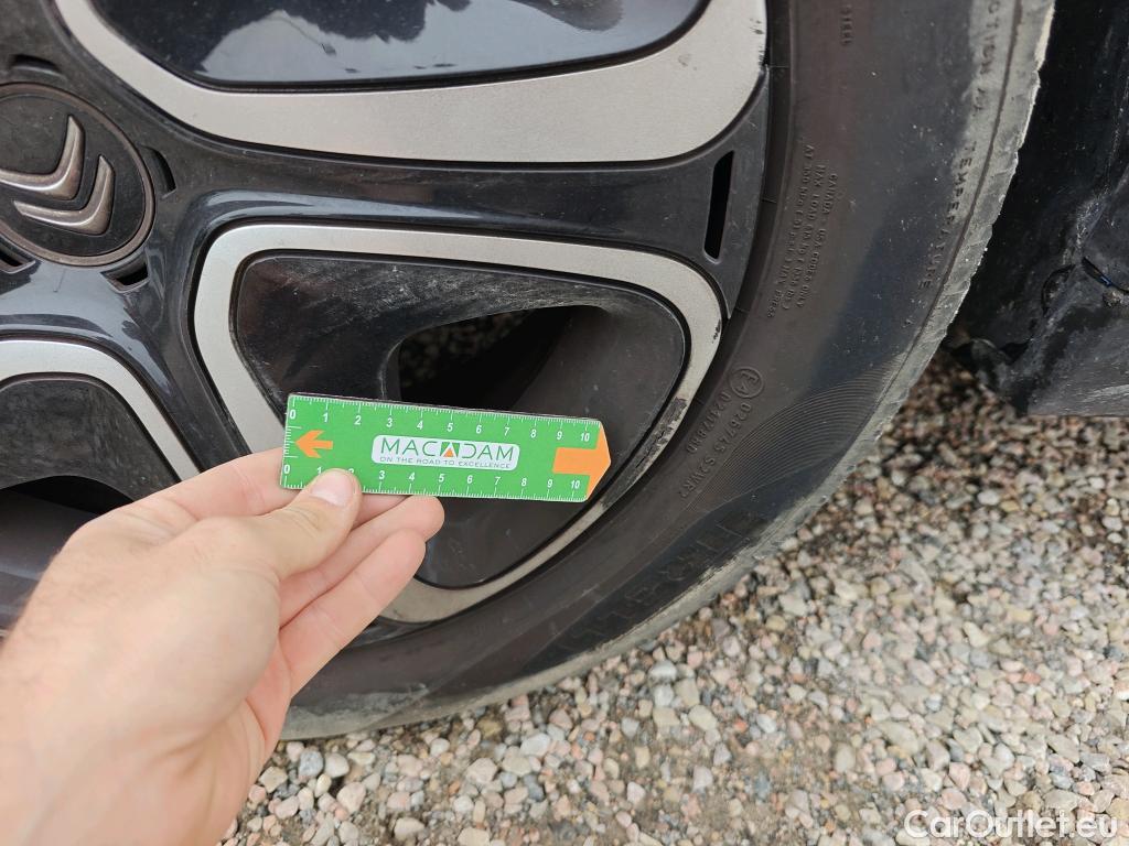  Citroen  C3 CITROEN  / 2020 / 5P / berlina con portón PureTech 60KW (83CV) FEEL #17