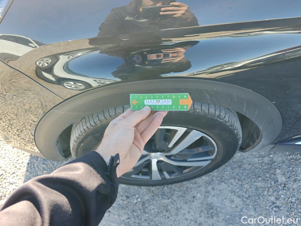  Peugeot  3008 PEUGEOT  Hybrid / 2020 / 5P / todoterreno 225 e-EAT8 Allure #58