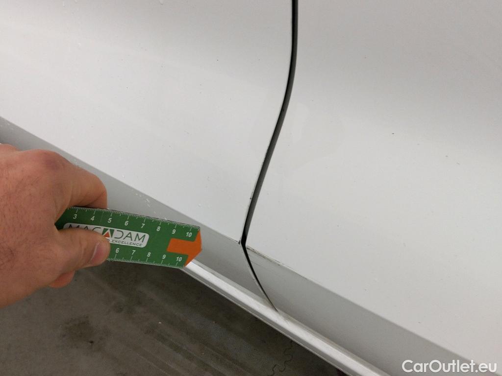  Audi  A3 AUDI  / 2020 / 5P / berlina con portón Sportback 30 TFSI 81kW (110CV) S tronic #30