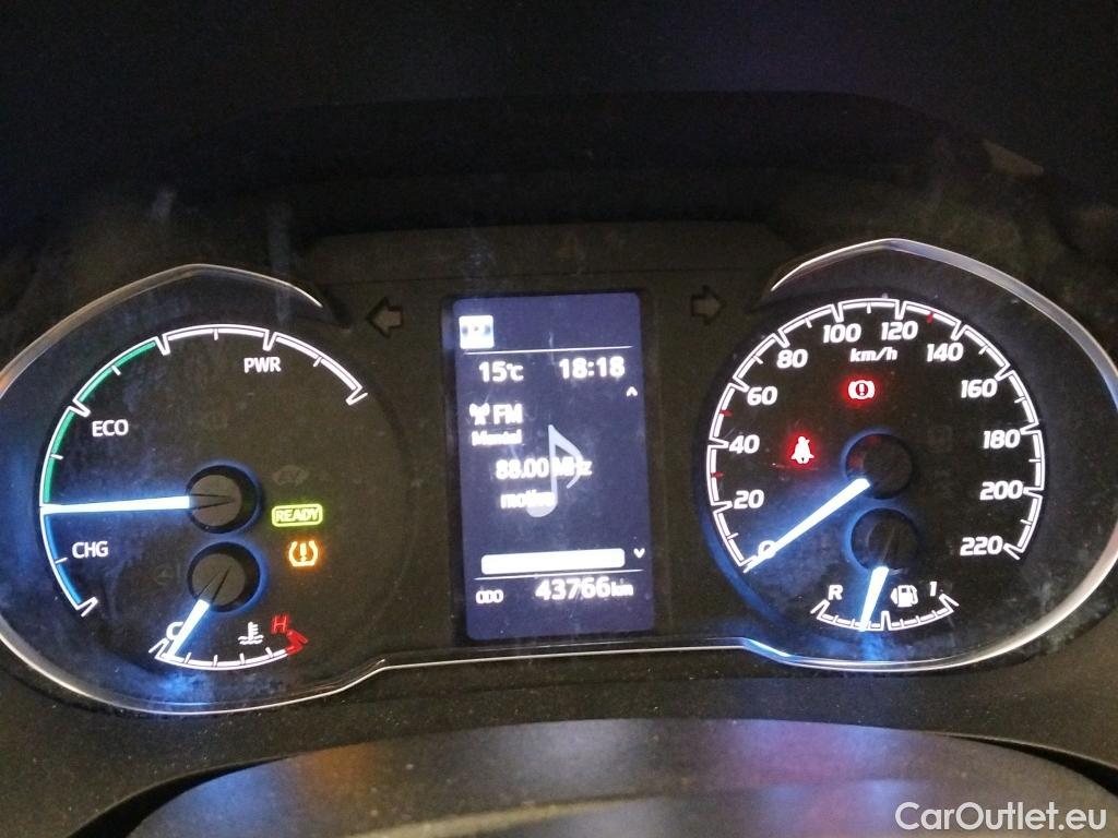  Toyota  Yaris TOYOTA  / 2017 / 5P / berlina con portón 1.5 100H Active #20