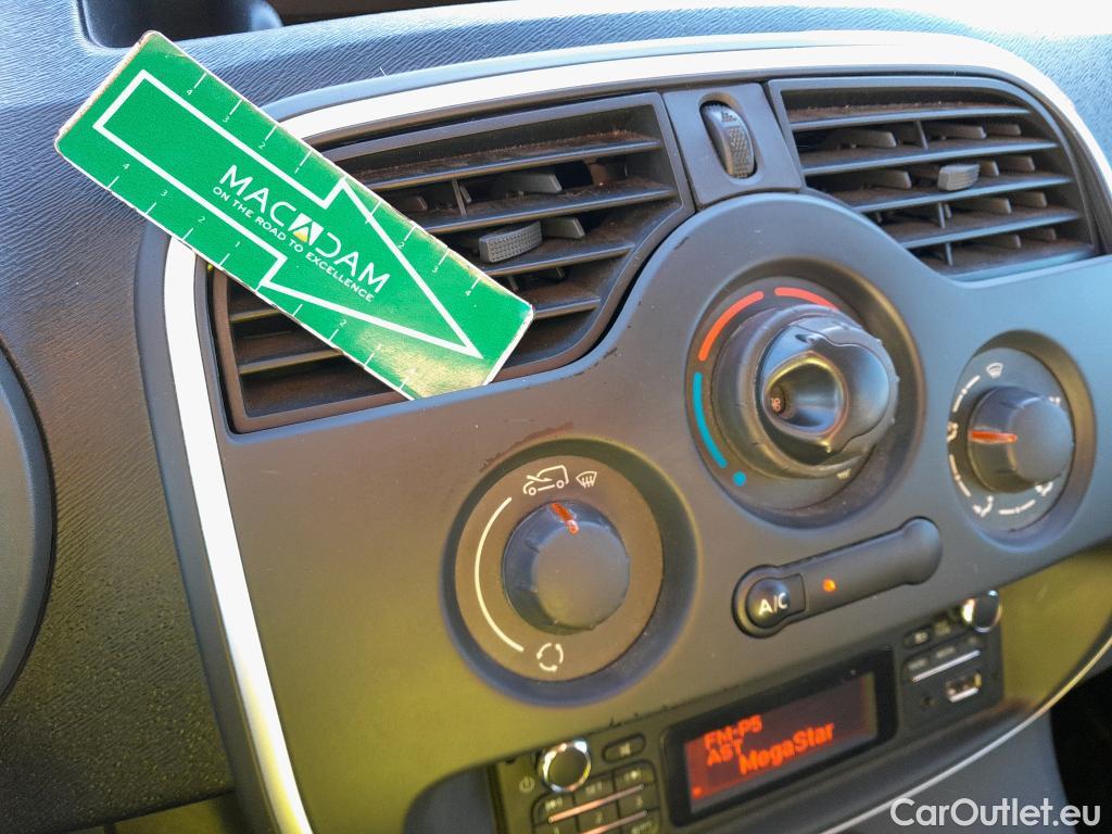  Renault  Kangoo RENAULT  Furgón/2013/3P/furgón derivado de turismo Profesional dCi 55 kW (75 CV) #38