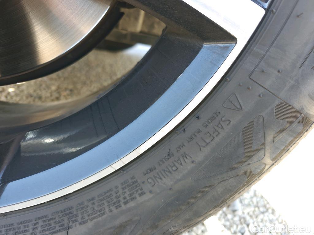  Volvo  XC 40 VOLVO XC40 / 2021 / 5P / todoterreno 2.0 B3 G Plus Dark Auto #33