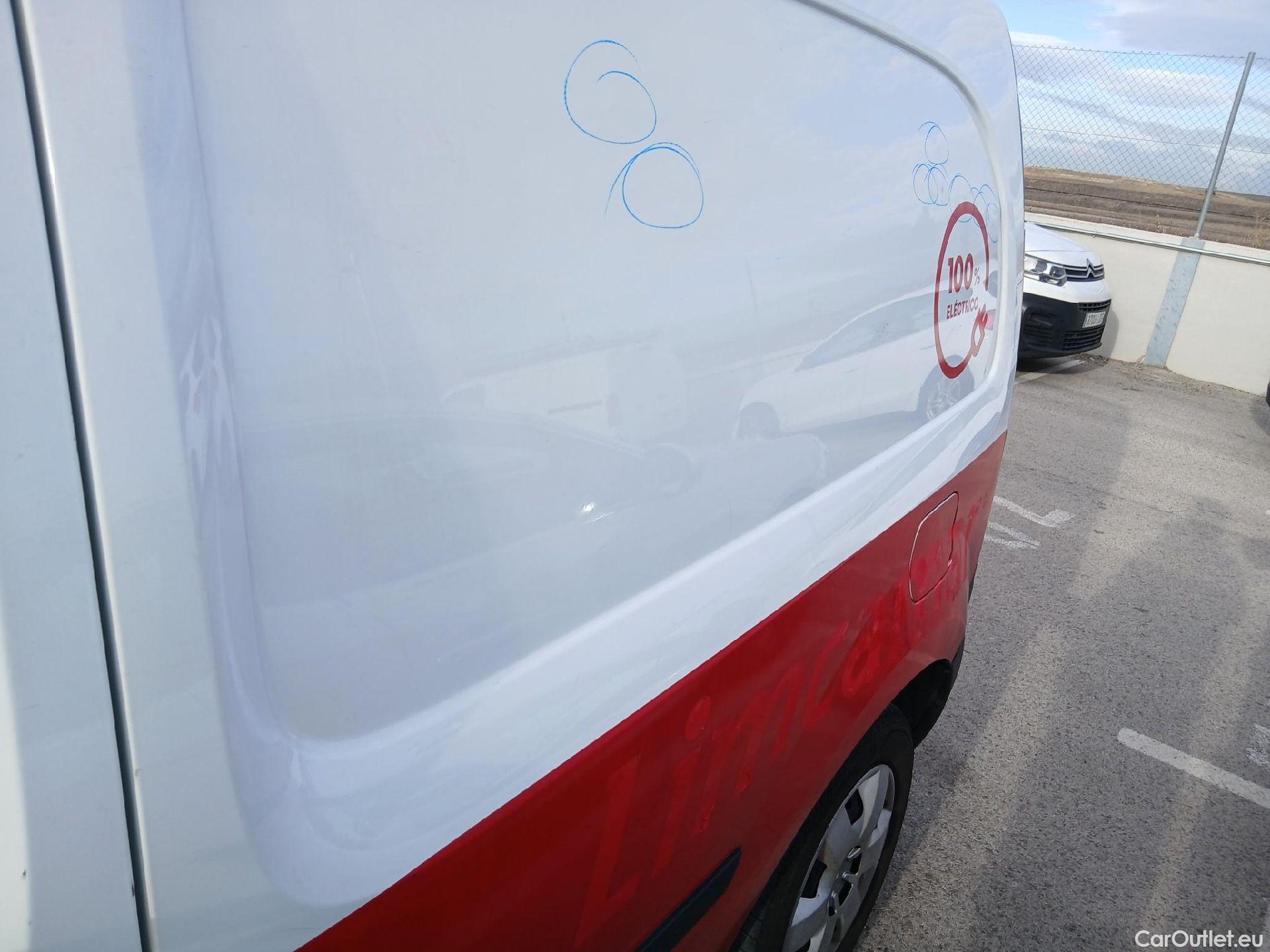  Renault  Kangoo RENAULT  Z.E./2013/3P/furgón derivado de turismo Z.E. #29