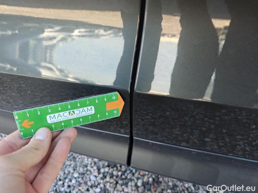  Volvo  XC60 VOLVO  / 2017 / 5P / todoterreno 2.0 B4 D Momentum Pro Auto #14